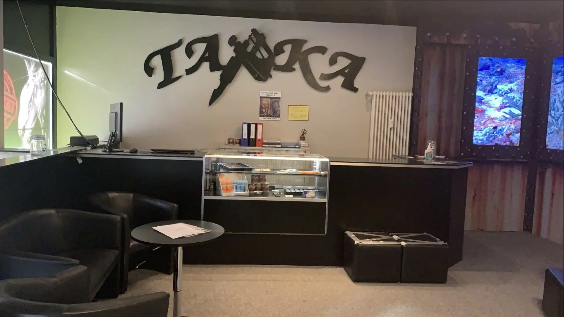 Angbot: Piercing + gratis Pflege